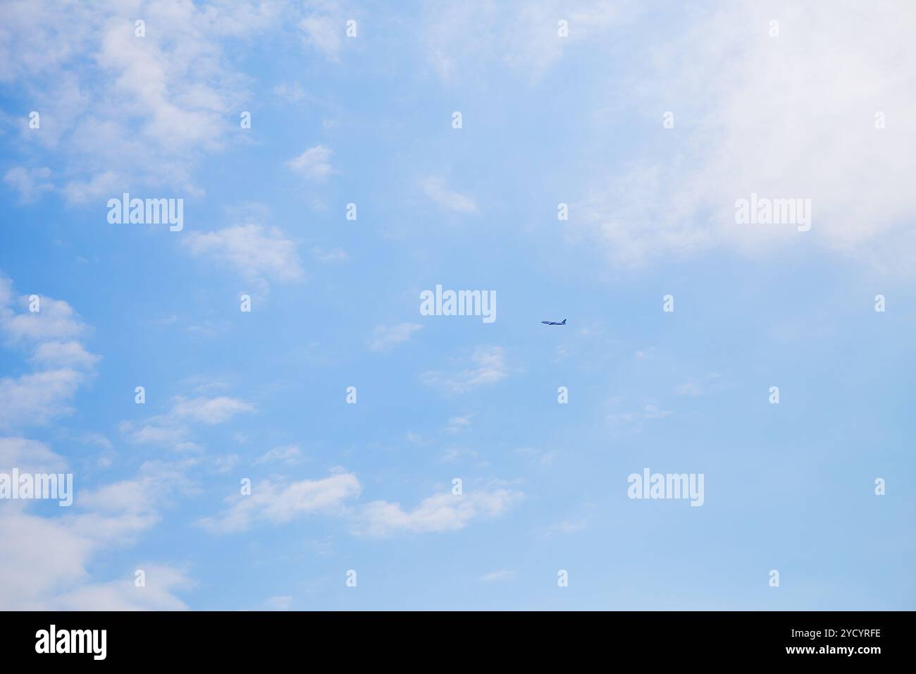 Plane in distance sky hi-res stock photography and images - Alamy