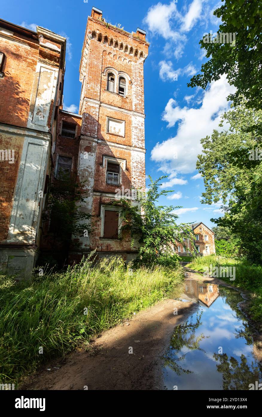 Old abandoned brick building in summer day Stock Photo - Alamy