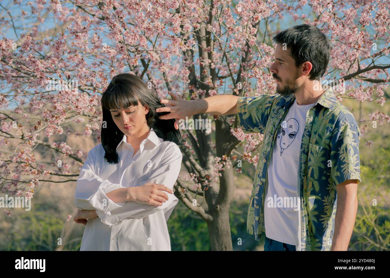 Couple spring flowers hi-res stock photography and images - Alamy