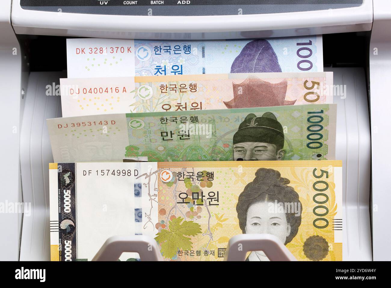 South korea money count hi-res stock photography and images - Alamy