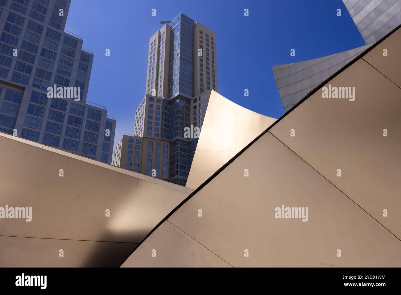 Modern architecture in downtown Los Angeles Stock Photo - Alamy - Luxury Modern Renovations In Downtown La