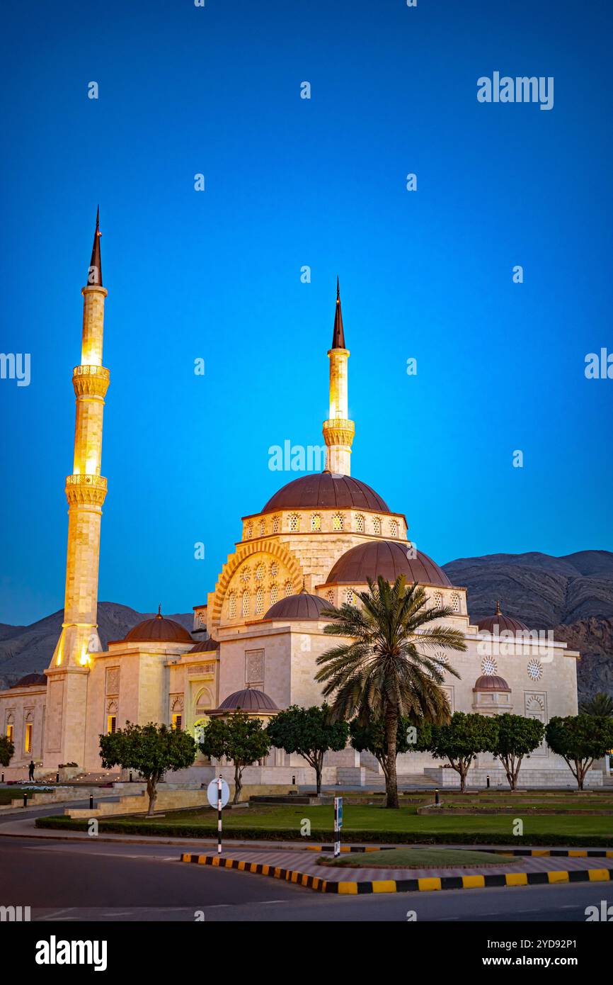 Said bin taimur mosque hi-res stock photography and images - Alamy