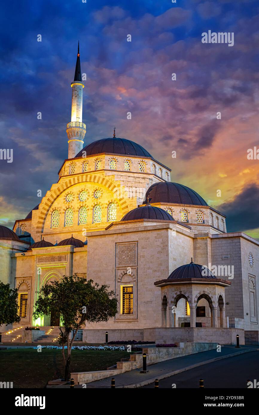 Said Bin Taimur Mosque in Muscat Stock Photo - Alamy