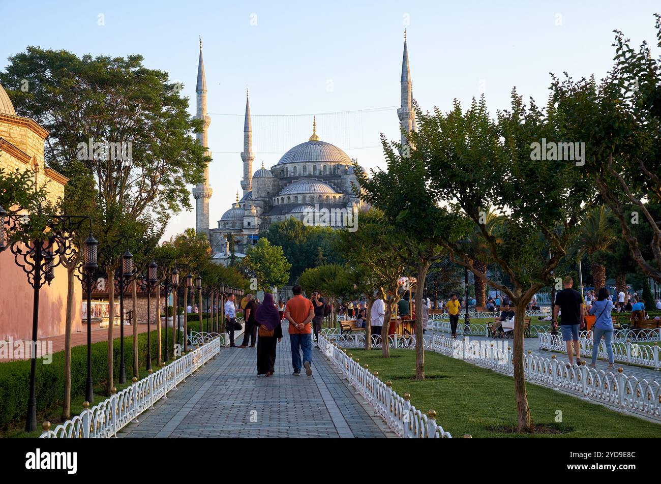 Blue mosque sultan ahmed mosque sultan ahmet camii hi-res stock ...