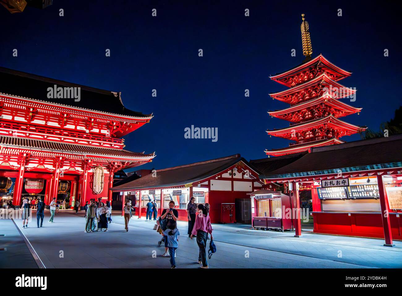 Senso ji temple tower hi-res stock photography and images - Alamy