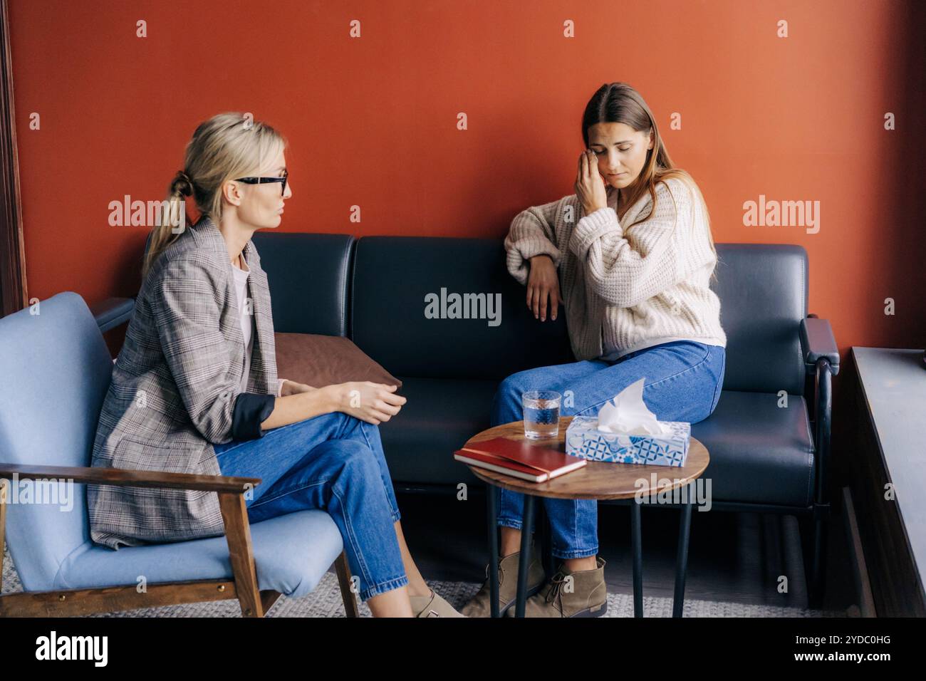 Client session hi-res stock photography and images - Alamy