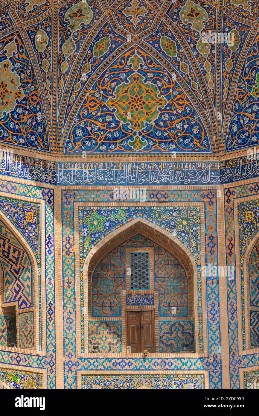 samarkand-uzbekistan-october-10-2024-ancient-patterns-of-the