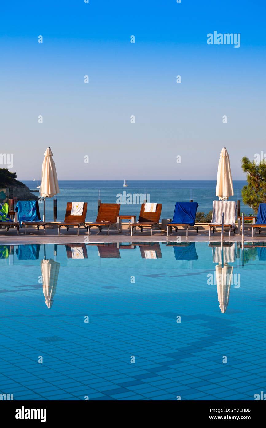 Sunny beach vacation hi-res stock photography and images - Alamy