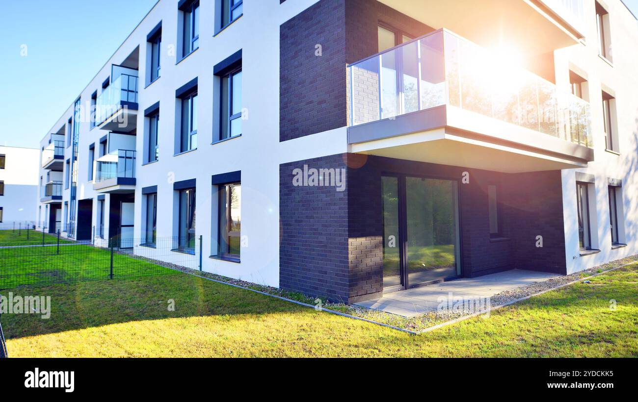 Green Building Concepts,Design, Techniques & Examples