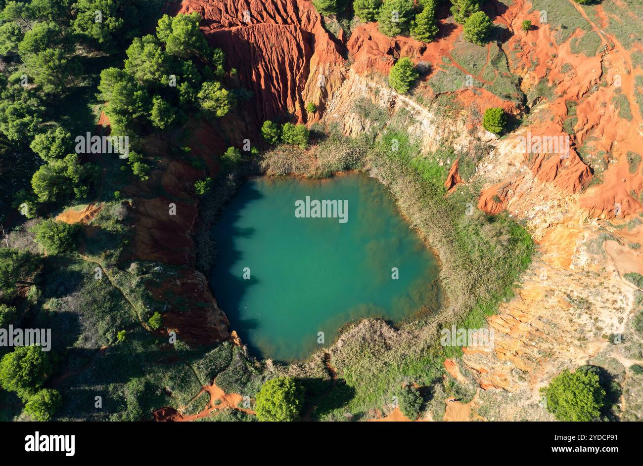 Cava di bauxite hi-res stock photography and images - Alamy