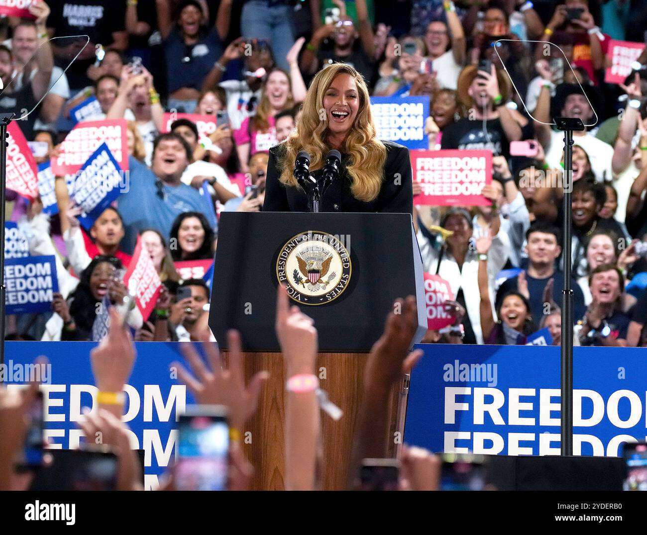 Musical artist Beyonce onstage at a during a campaign event at Shell ...