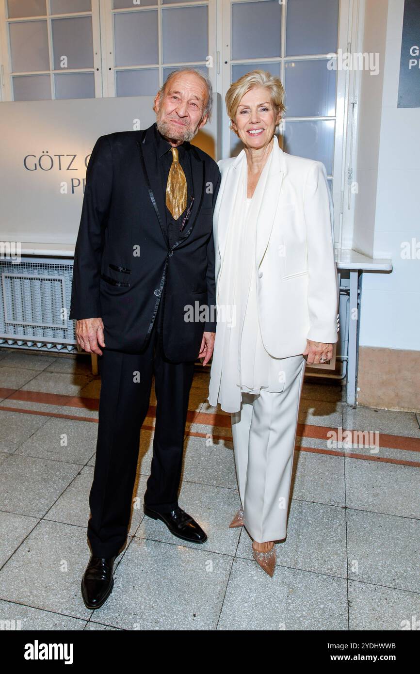 Award G tz George Preis 2024 Michael Mendl Und Marika George Marika award-g-tz-george-preis-2024-michael-mendl-und-marika-george-marika