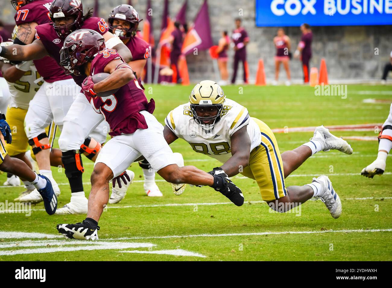 BLACKSBURG, VA - OCTOBER 26: Georgia Tech Yellow Jackets defensive ...