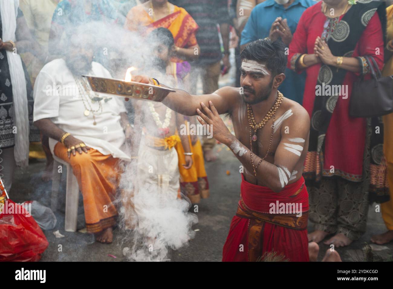 Pomaas Ritual Thai poosam hi-res stock photography and images - Alamy