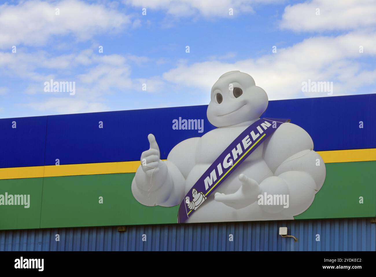 MICHELIN MAN MASCOT 2016 珍品約40センチ MICHELIN OLD MAN 40 CM - Strands