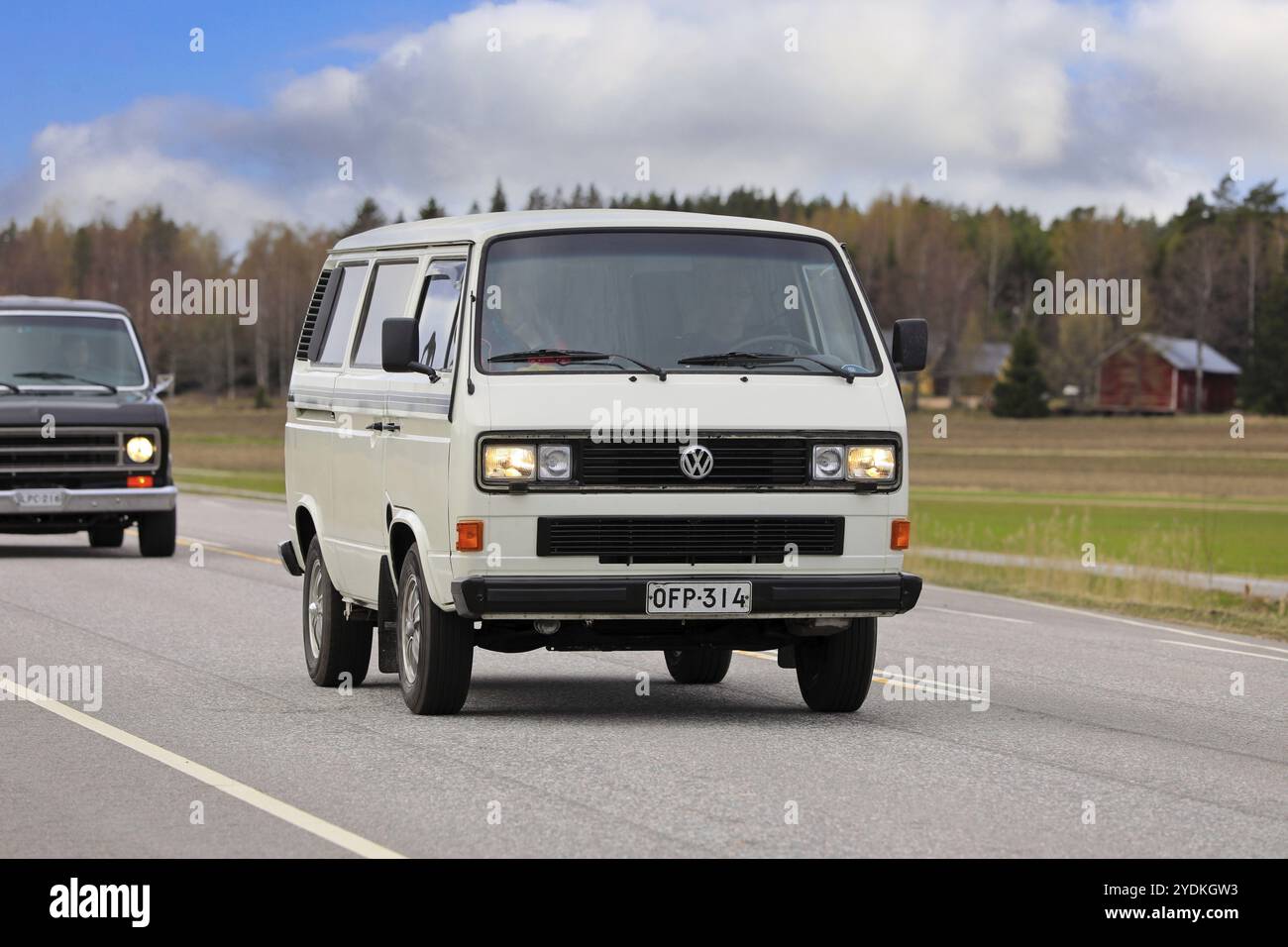 Volkswagen T25 Van - White Volkswagen T25 Van - White