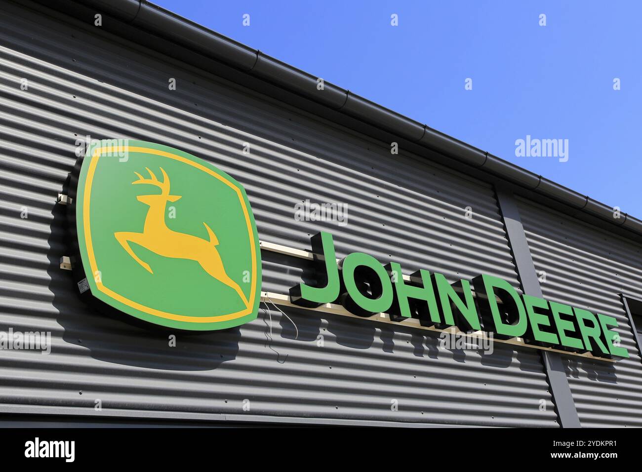 deer-logos-hi-res-stock-photography-and-images-alamy