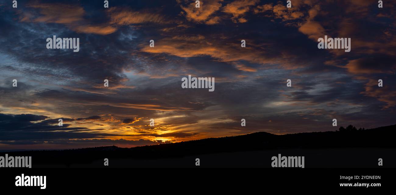 Sunset over Crillon le Brave viewed from Bedoin, Provence, France. Stock Photo