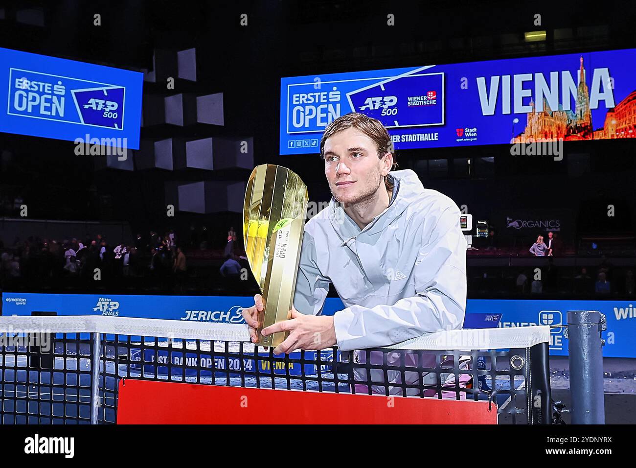 Vienna, Vienna, Austria. 27th Oct, 2024. Jack Draper of Great Britain - singles champion, with trophy at the Emirates Logo during the Erste Bank Open - ATP500, Mens Tennis (Credit Image: © Mathias Schulz/ZUMA Press Wire) EDITORIAL USAGE ONLY! Not for Commercial USAGE! Stock Photo