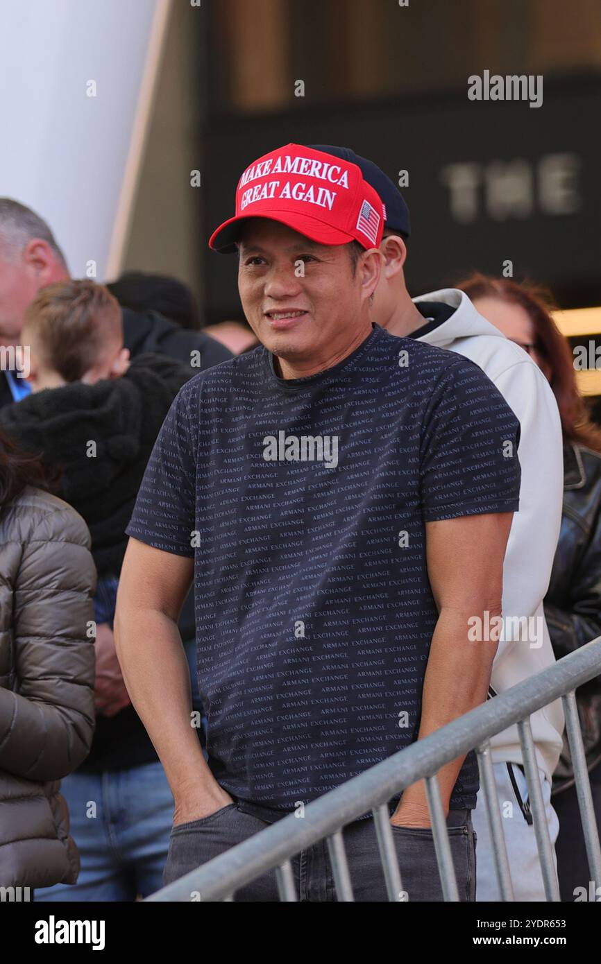 NEW YORK, NEW YORK - OCTOBER 27: Trump supporters line up on 33rd ...