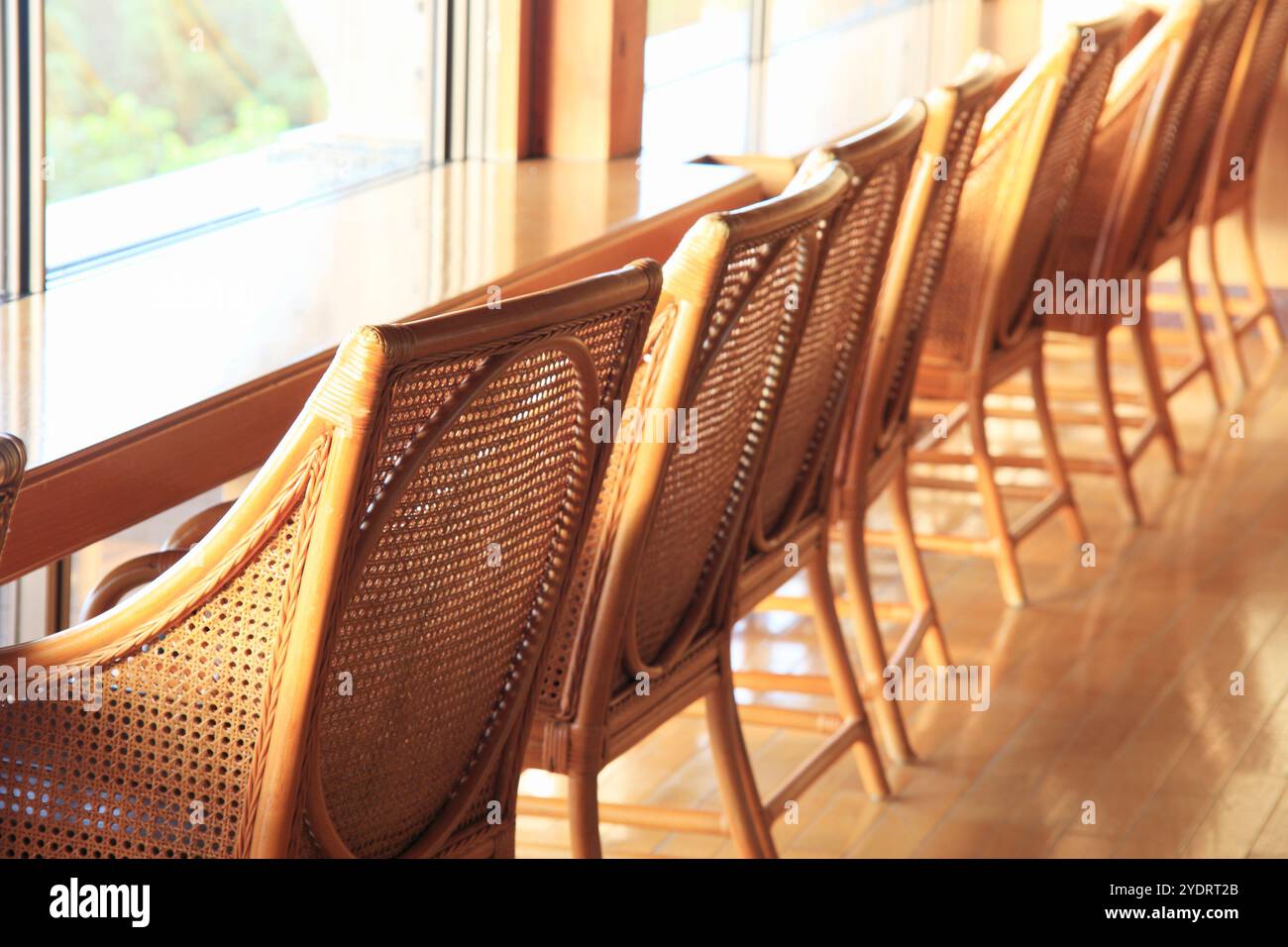 Hotel restaurant chairs hi-res stock photography and images - Alamy