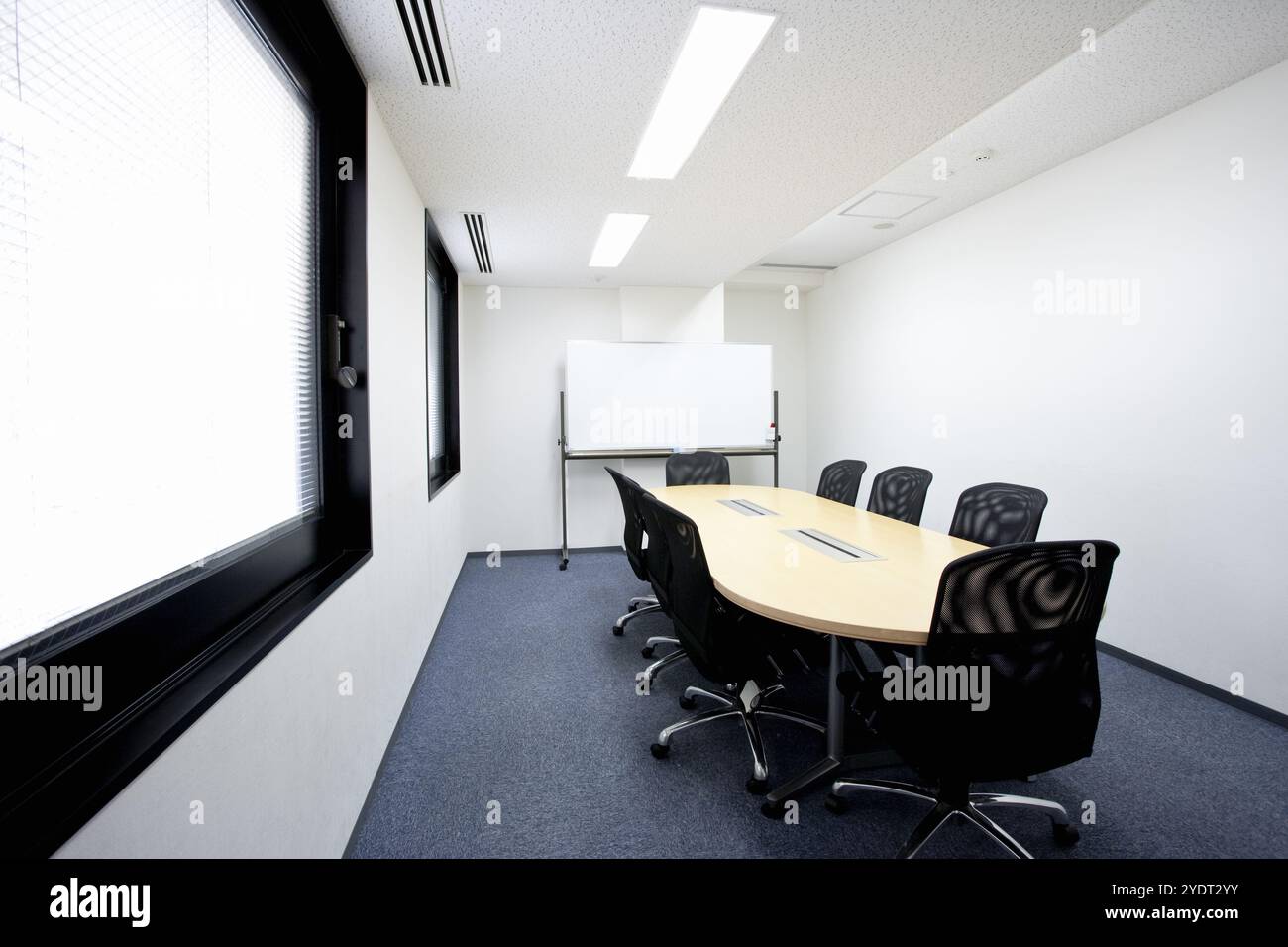 Whiteboard meeting room hi-res stock photography and images - Alamy