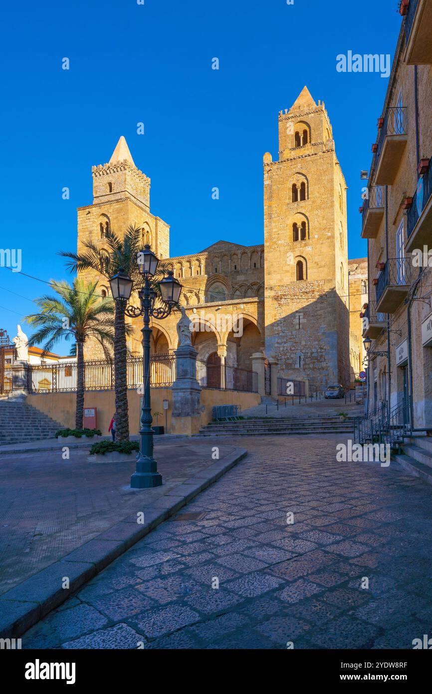 Cefalu Cathedral (Duomo di Cefalu), UNESCO World Heritage Site, Cefalu, Palermo, Sicily, Italy, Mediterranean, Europe Stock Photo