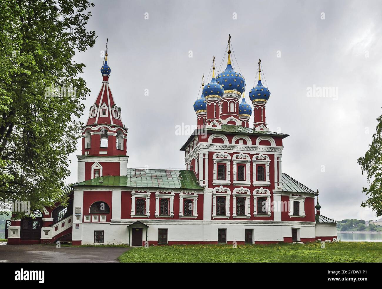 Church of dmitry on the blood hi-res stock photography and images - Alamy