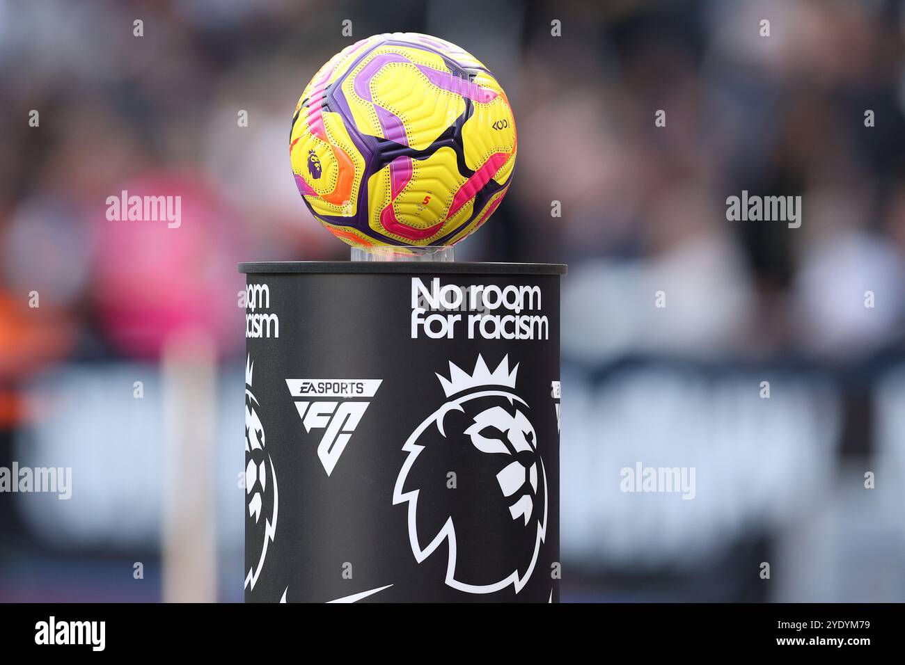 London, UK. 27th Oct, 2024. The official winter premier league ball during the Premier League match at the London Stadium, London. Picture credit should read: Paul Terry/Sportimage Credit: Sportimage Ltd/Alamy Live News Stock Photo