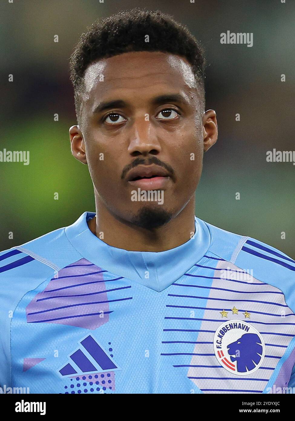 Textura Del Logo Del Club De Fútbol De Copenhague Tela Ondulada Bayer  Leverkusen Imagen de archivo editorial - Imagen de deporte, indicador:  400783554, image size:975x1390