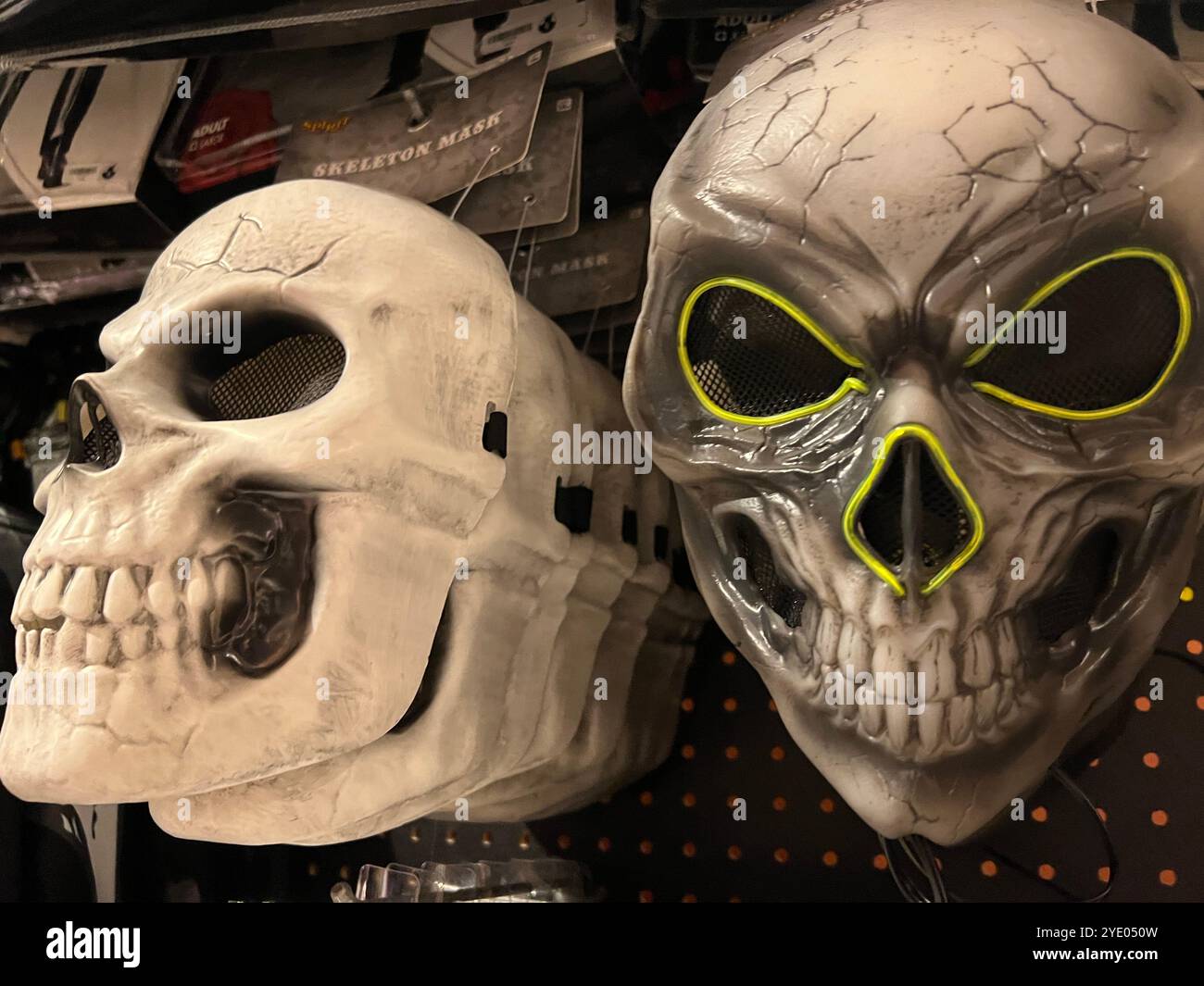 Scary costumes haunted house hi-res stock photography and images - Alamy
