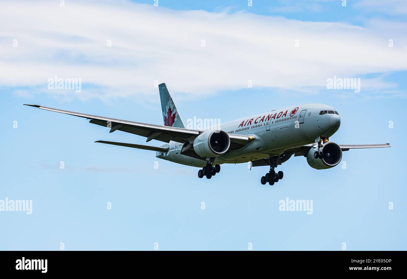 Fivk Zurich, Switzerland, 15th Jun 2024: An Air Canada Boeing 777-233LR is ...