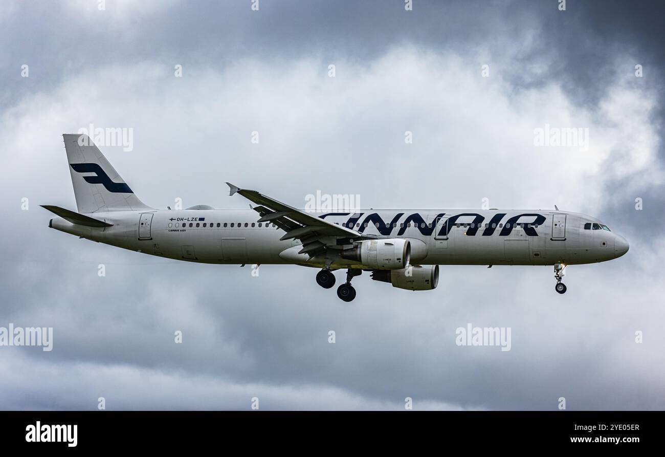 Finnair Airbus A321-200 with registration OH-LZF on take off roll