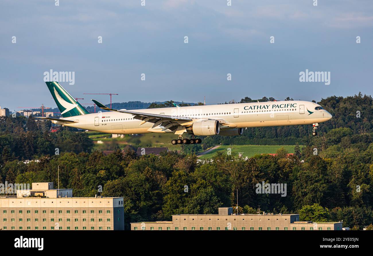 Zurich, Switzerland, 4th Aug 2024: A Cathay Pacific Airbus A350-1000 is on final approach to Zurich Airport. Registration B-LXK.  (Photo by Jonas Phil Stock Photo