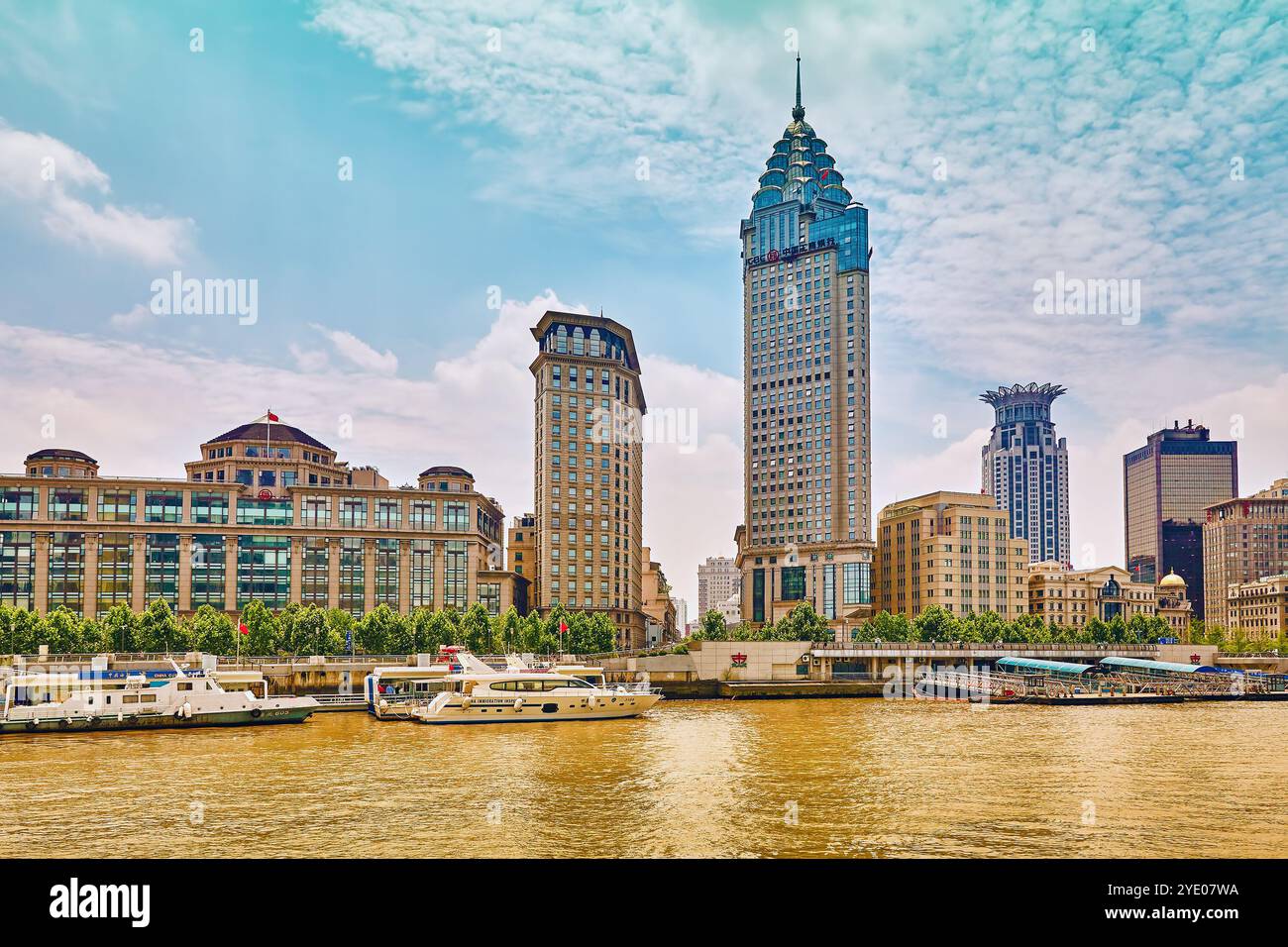 Broadway building shanghai hi-res stock photography and images - Alamy