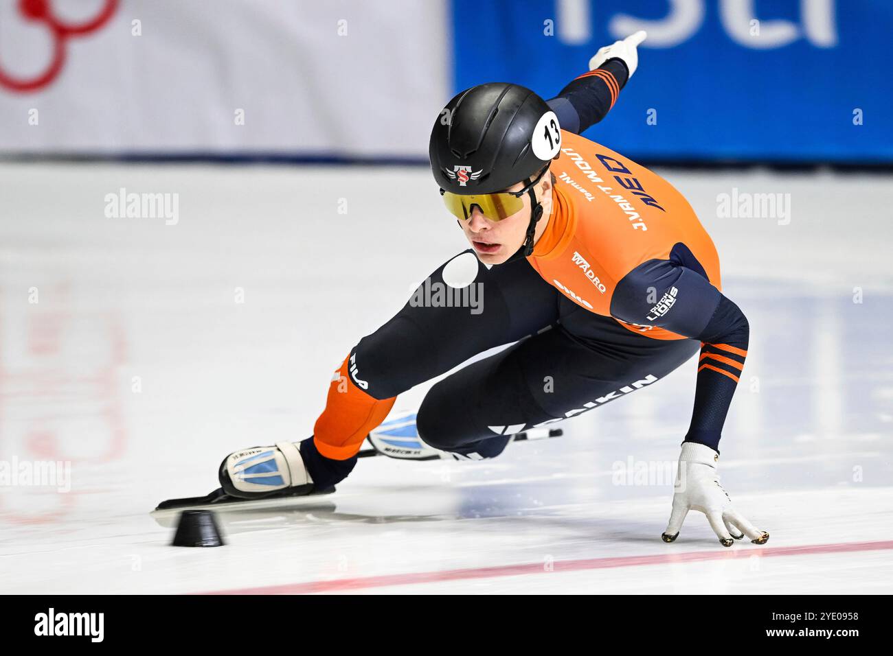 MONTREAL, QC - OCTOBER 25: Jens Van 'T Wout (NED) races at ISU Short ...