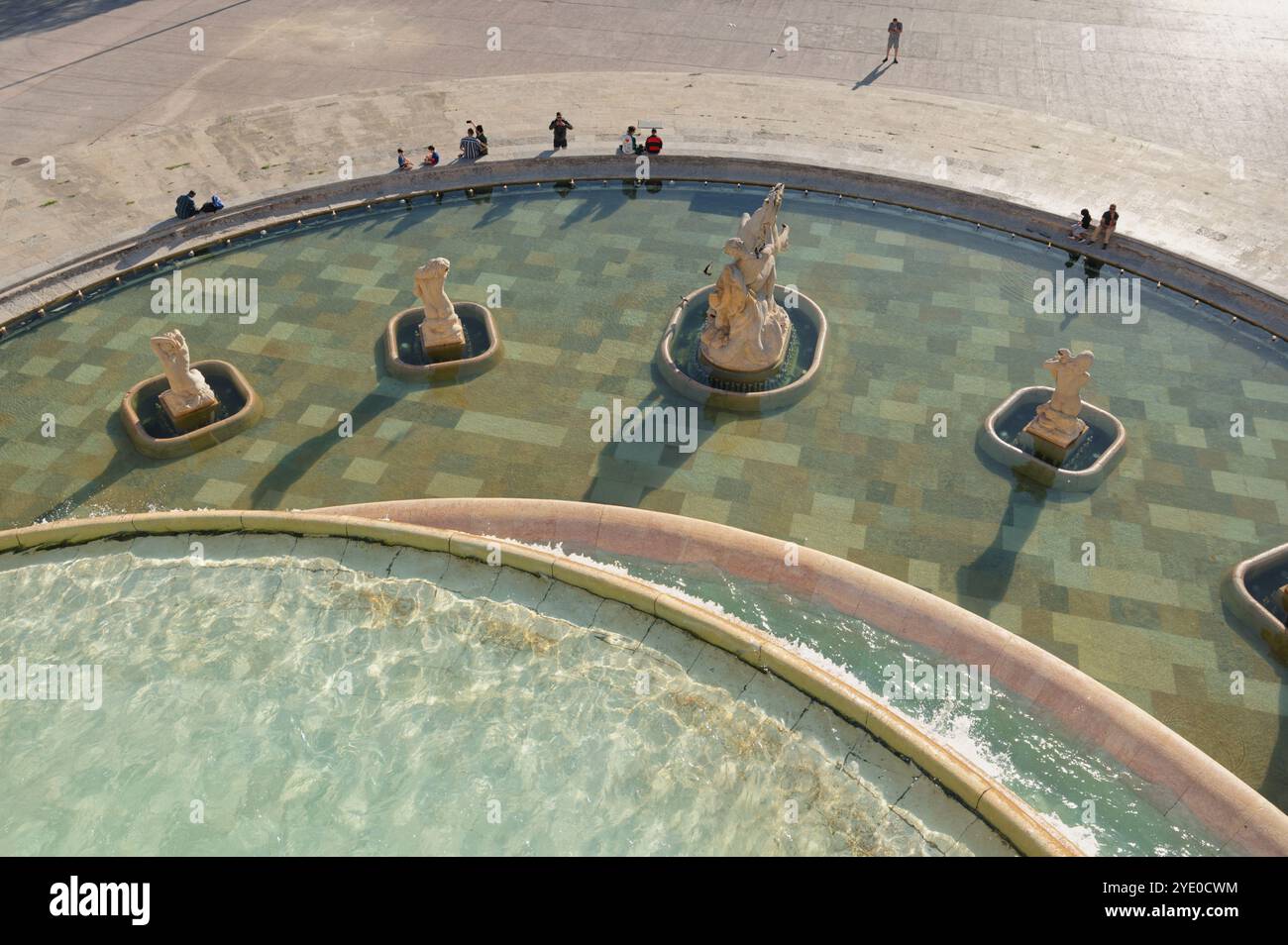 overhead-view-of-the-fonte-luminosa-the-statues-of-triton-and-the