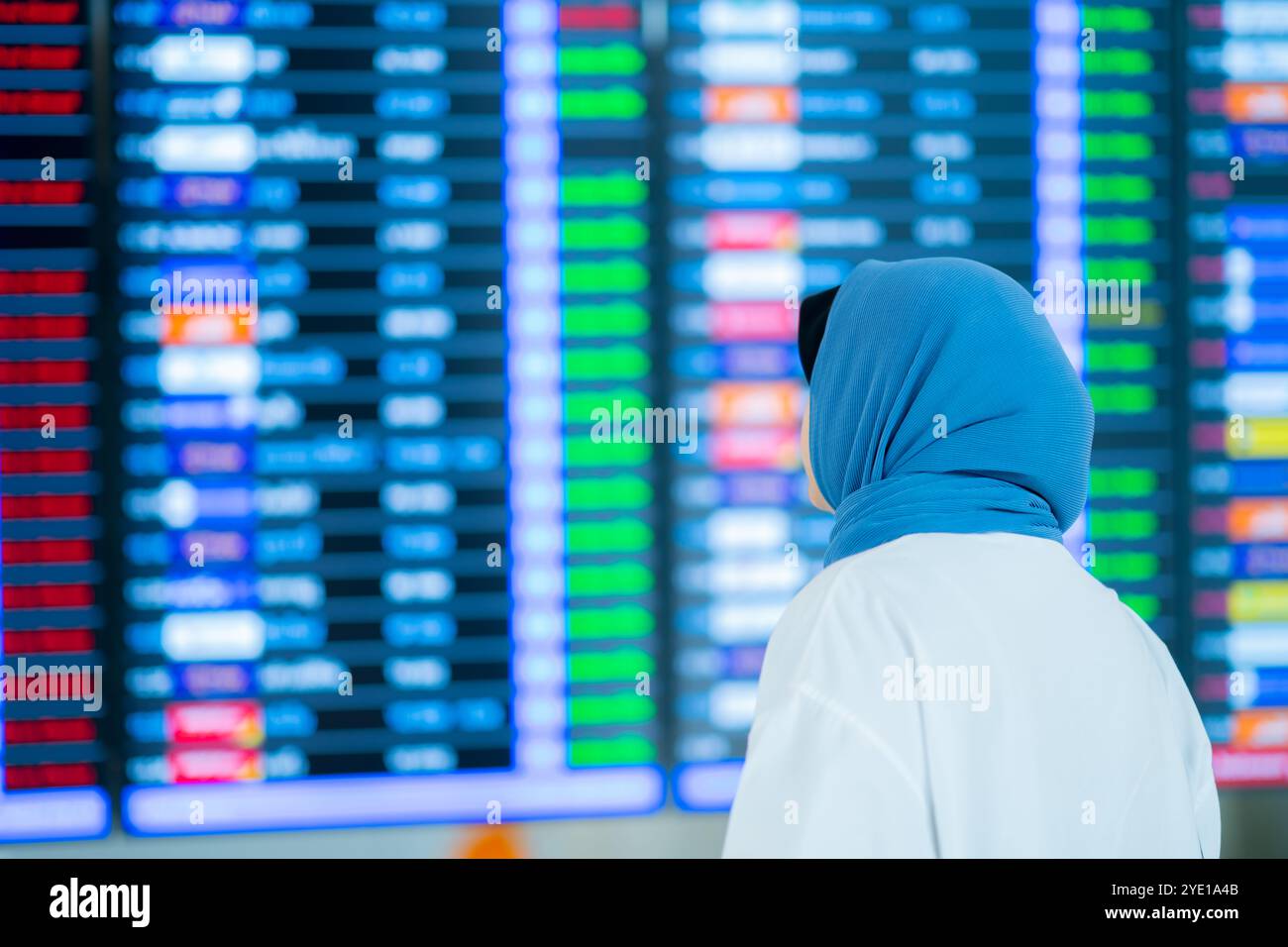Female wearing blue hijab hi-res stock photography and images - Alamy