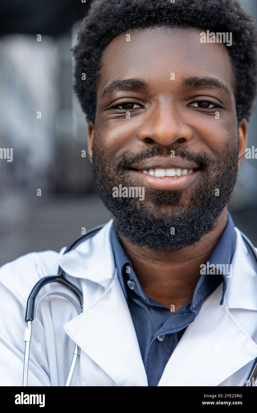 Bearded man working uniform hi-res stock photography and images - Alamy