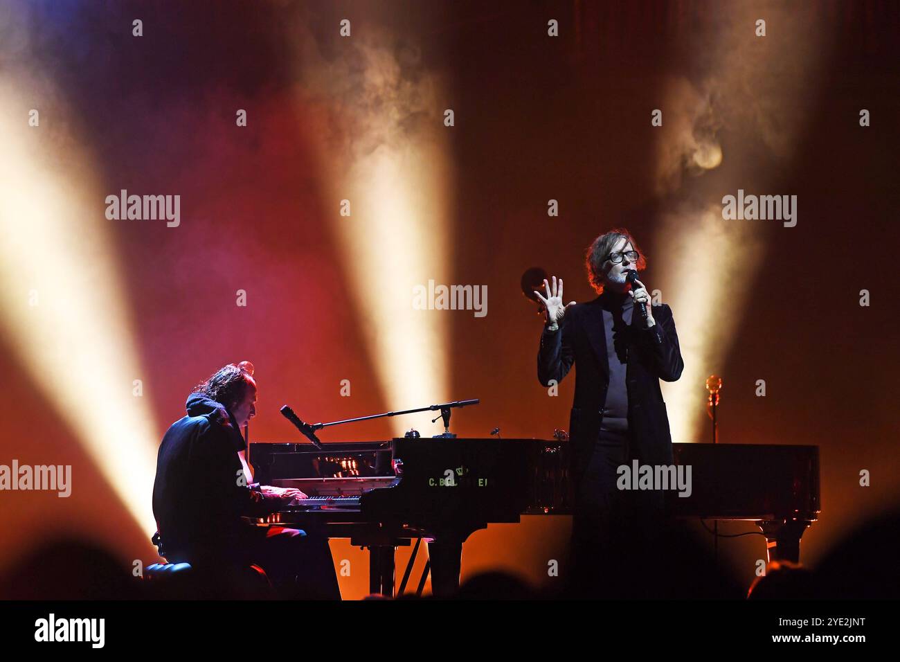 Chilly Gonzales Singer Hi res Stock Photography And Images Alamy Chilly Gonzales Singer Hi res Stock Photography And Images Alamy