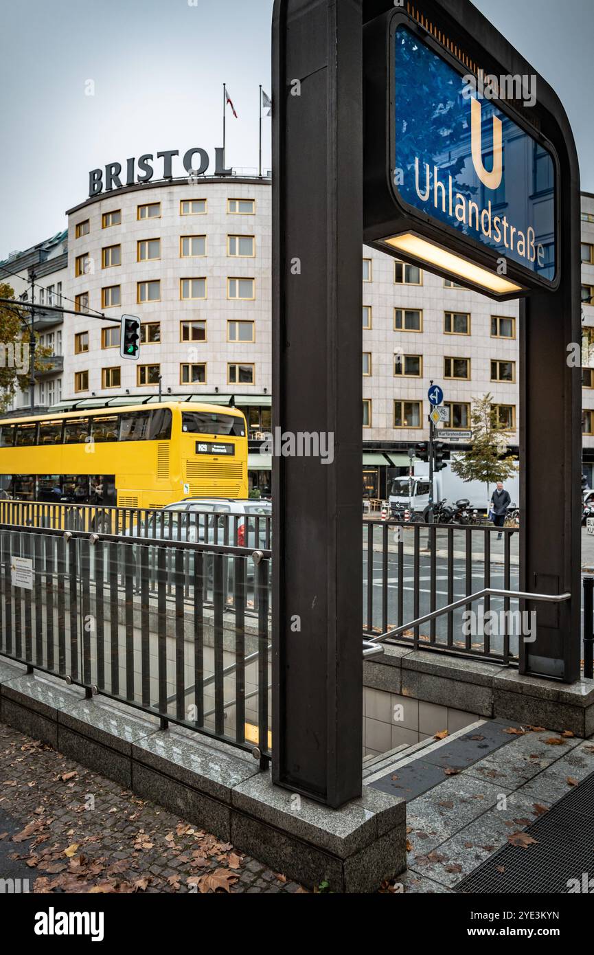 Berlin Charlottenburg-Wilmersdorf Hotel Bristol Berlin, ehemals Kempinski, Fasanenstraße / Kurfürstendamm - 29.10.2024 Berlin *** Berlin Charlottenburg Wilmersdorf Hotel Bristol Berlin, formerly Kempinski, Fasanenstraße Kurfürstendamm 29 10 2024 Berlin Stock Photo