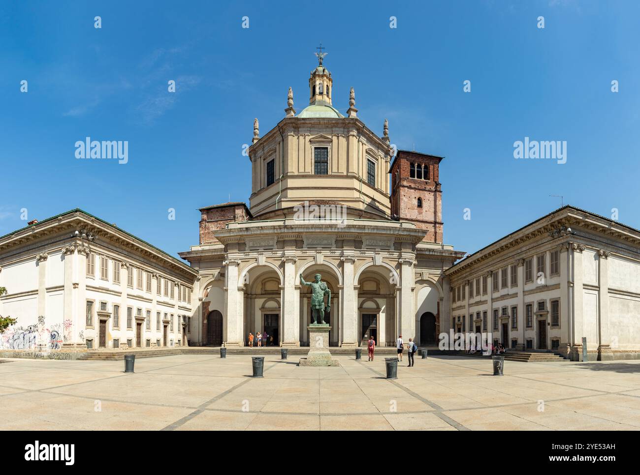 Basilica San Lorenzo Maggiore Hi res Stock Photography And Images Alamy basilica-san-lorenzo-maggiore-hi-res-stock-photography-and-images-alamy