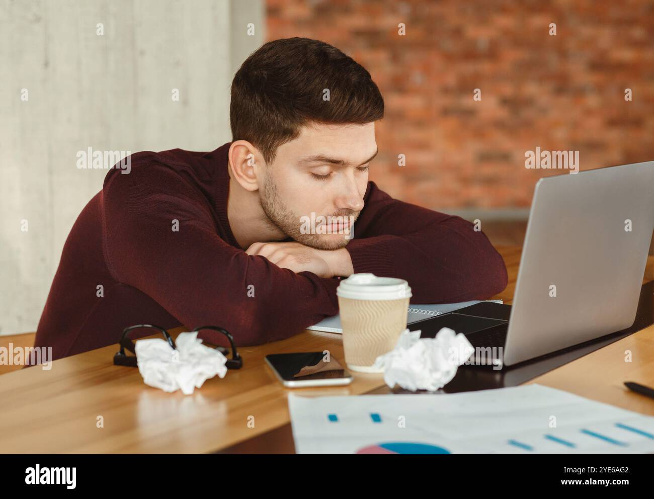 Sleeping at work office hi-res stock photography and images - Alamy