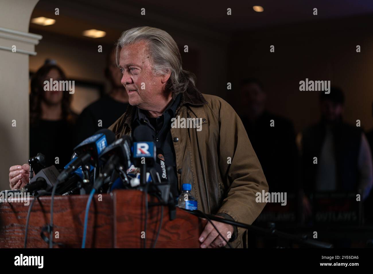 New York Ciy, USA. 29th Oct, 2024. Steve Bannon held a press conference at the Loews Regency hotel in midtown Manhattan New York City, NY October 29, 2024 after being released from prison. Bannon who was a top advisor to former President Donald Trump served a four month sentence at a Federal Correctional Institution in Danbury, Connecticut for contempt of Cogress over the Jan. 6th Capitol riot. (Photo by Steve Sanchez/Sipa USA). Credit: Sipa USA/Alamy Live News Stock Photo