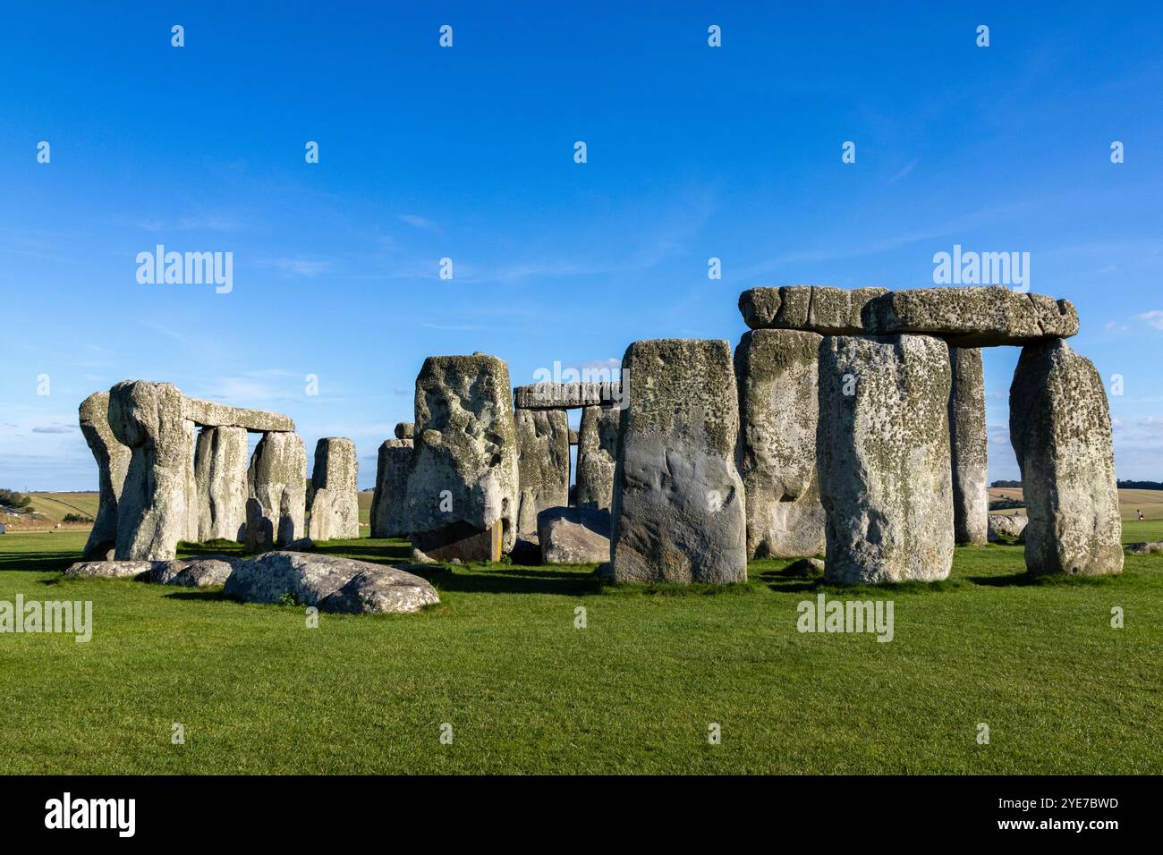 Monument of Stonehenge during a afternoon in England Stock Photo - Alamy