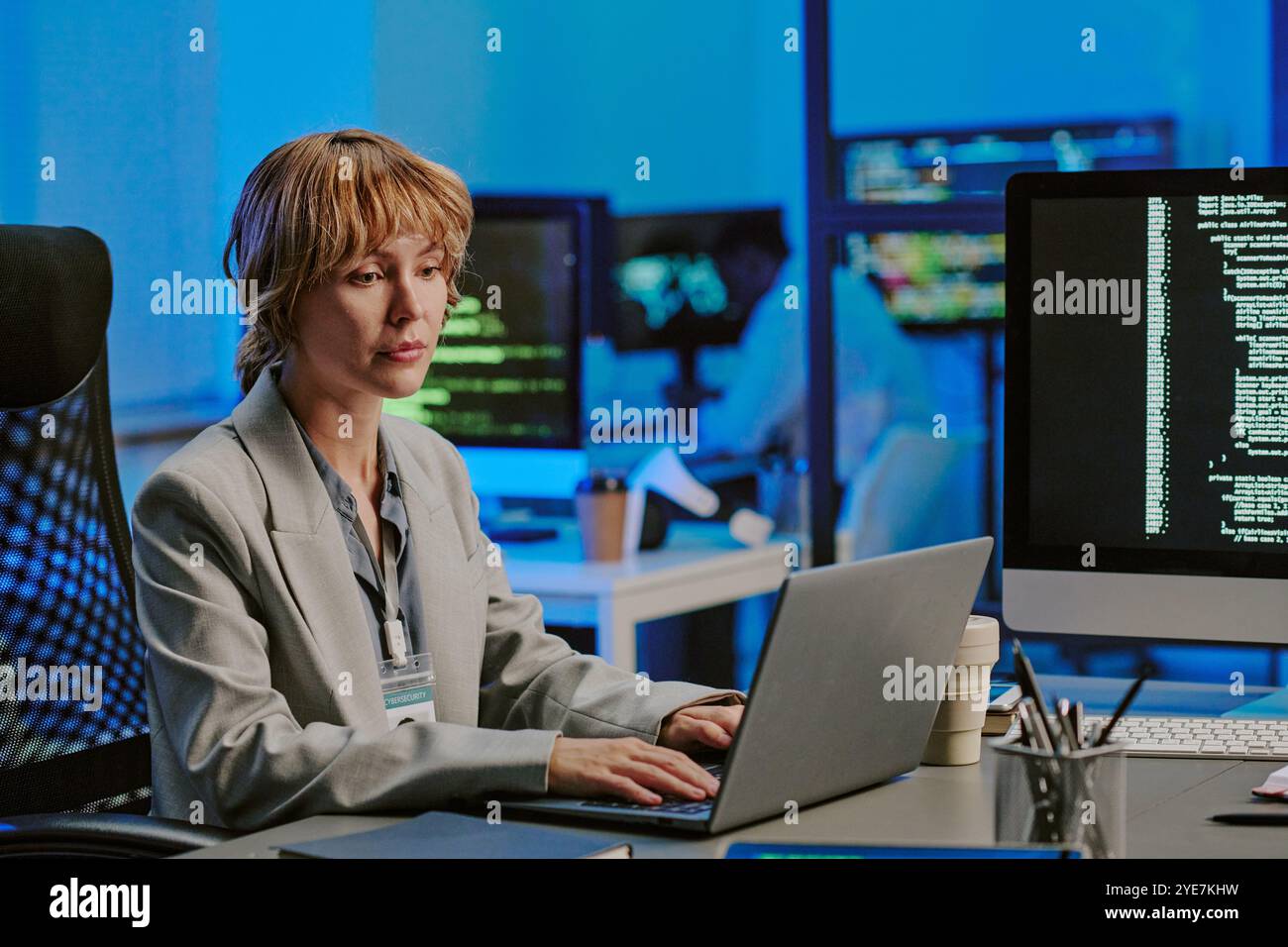 Corporate woman typing hi-res stock photography and images - Alamy