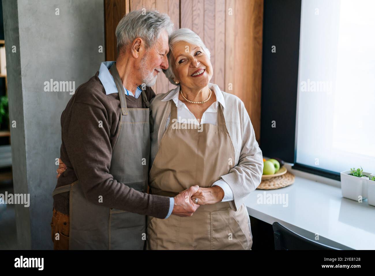 Mature married couple communicating hi-res stock photography and images ...