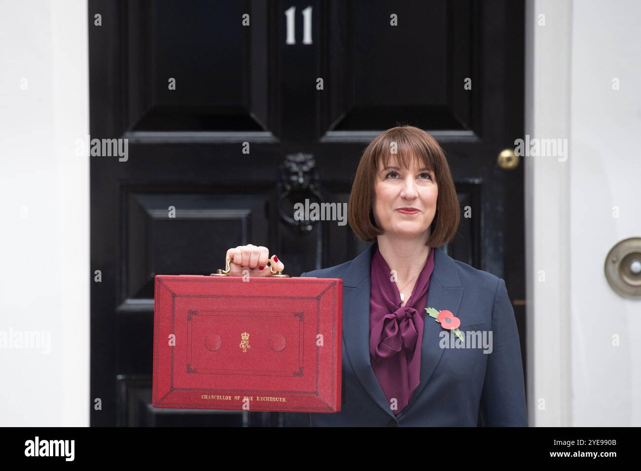 Rachel reeves budget box hi-res stock photography and images - Alamy