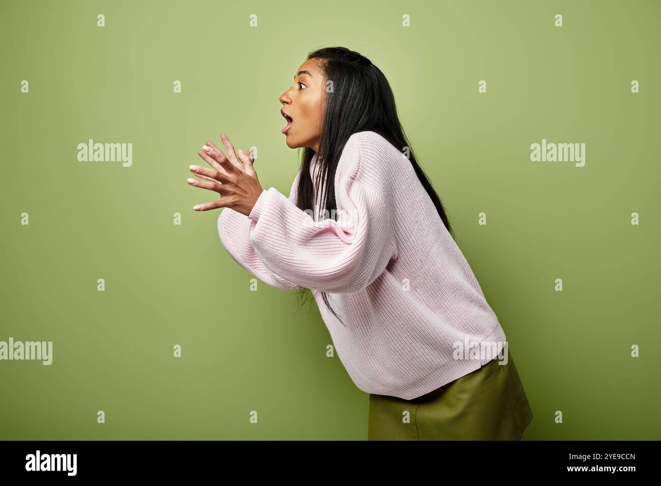 Woman gestures surprise hi-res stock photography and images - Alamy