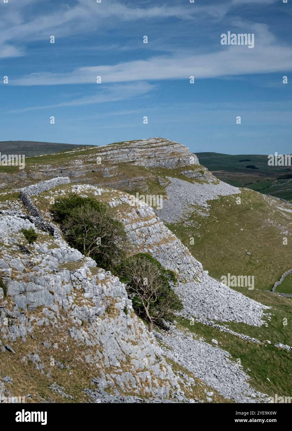 Smearsett Scar from Pot Scar, near Feizor, Yorkshire Dales National Park, Yorkshire, England, UK Stock Photo